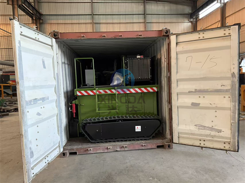 出口设备液压履带覆膜翻抛