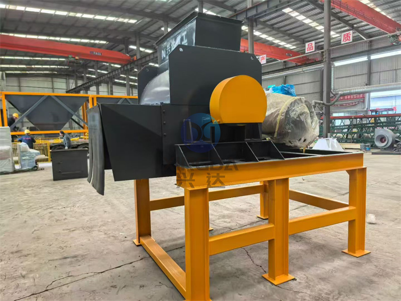 高温物料粉碎机发货现场