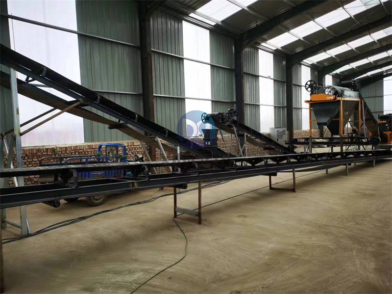 皮带输送机在粉剂有机肥生产线中的作用