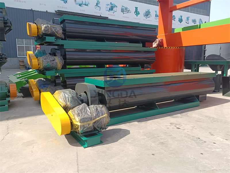 新加工完毕的有机肥双轴搅拌机的设备特点